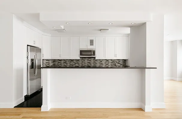 Rented by Compass | media 7