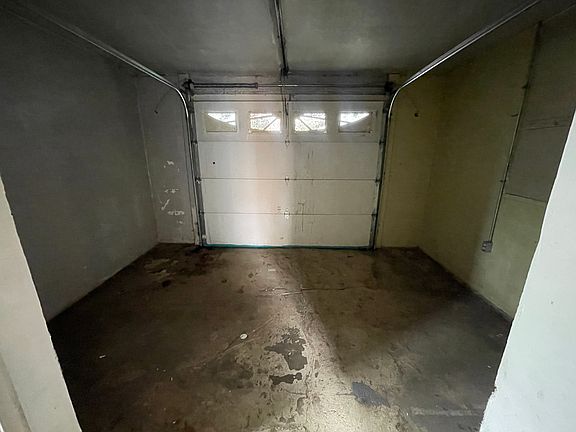 5th image of 3514 N Pauline Ave