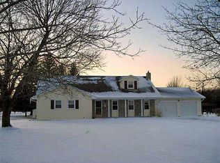 417 Salt Rd, Webster, NY 14580