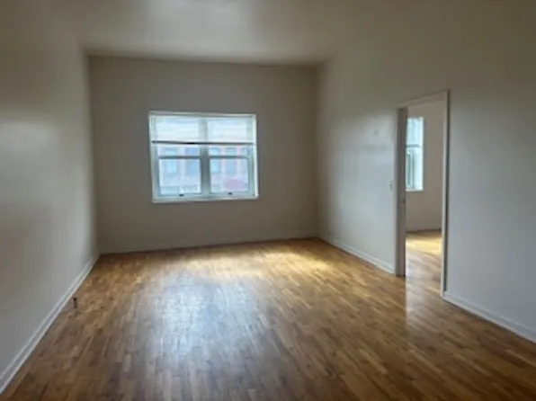 734 1/2 Massachusetts St, 734 1/2 Massachusetts St #2B-1Ba-890Sqft, Lawrence, KS 66044