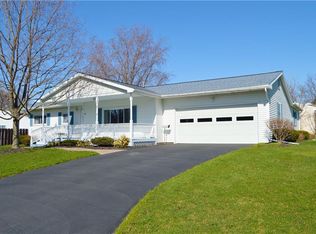 60 Finnegan Way, Henrietta, NY 14467