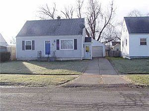 1st image of 35 Fontaine Dr