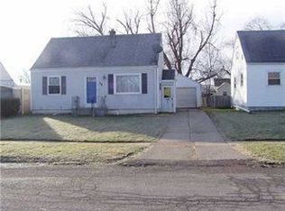 35 Fontaine Dr, Cheektowaga, NY 14215