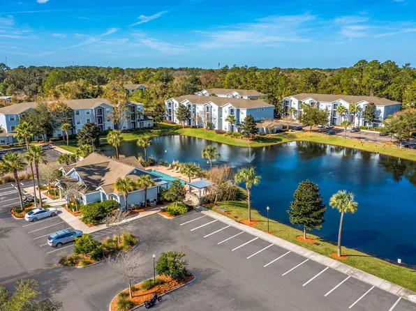 Edens Edge Apartments