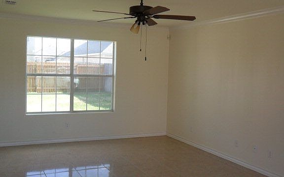 2nd image of 4405 Robin Ave