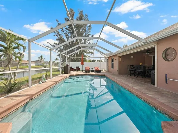 313 SE 21st LN, CAPE CORAL, FL 33990