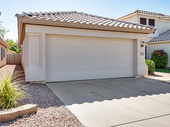 4th image of 618 N Diane Ct