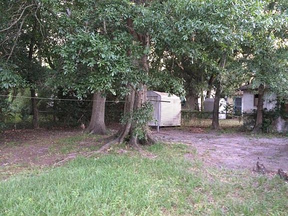 4th image of 2642 Vernon St