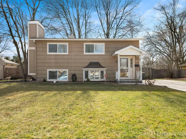 27 Longbeach Rd, Montgomery, IL 60538