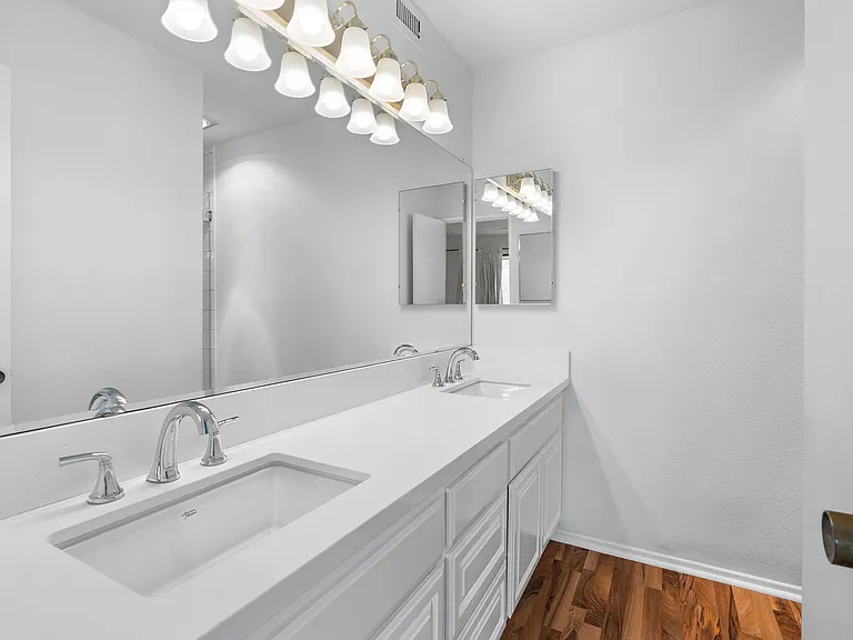 7137 Shoup Ave #31 — Photo 15