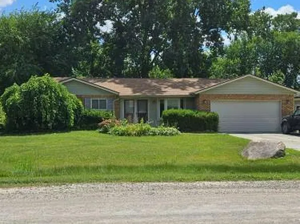 24130 Darwin St, Macomb, MI 48042