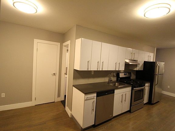 3rd image of 3660 Waldo Ave APT 2K