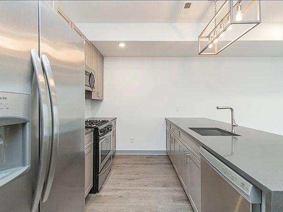 3rd image of 411 W Berks St #3