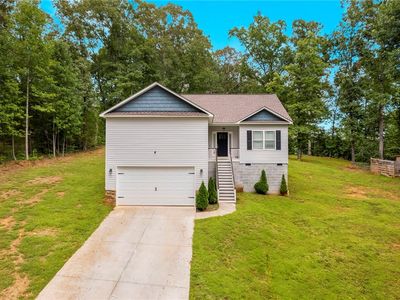111 Academy Dr, Pickens, SC, 29671