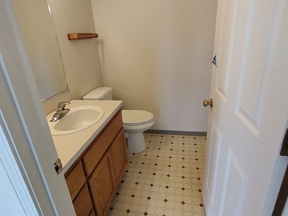 5th image of 257 Smith Loop
