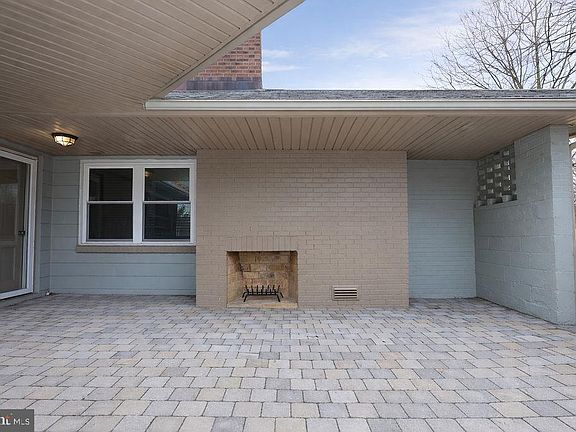 5th image of 9 Oakmont Rd