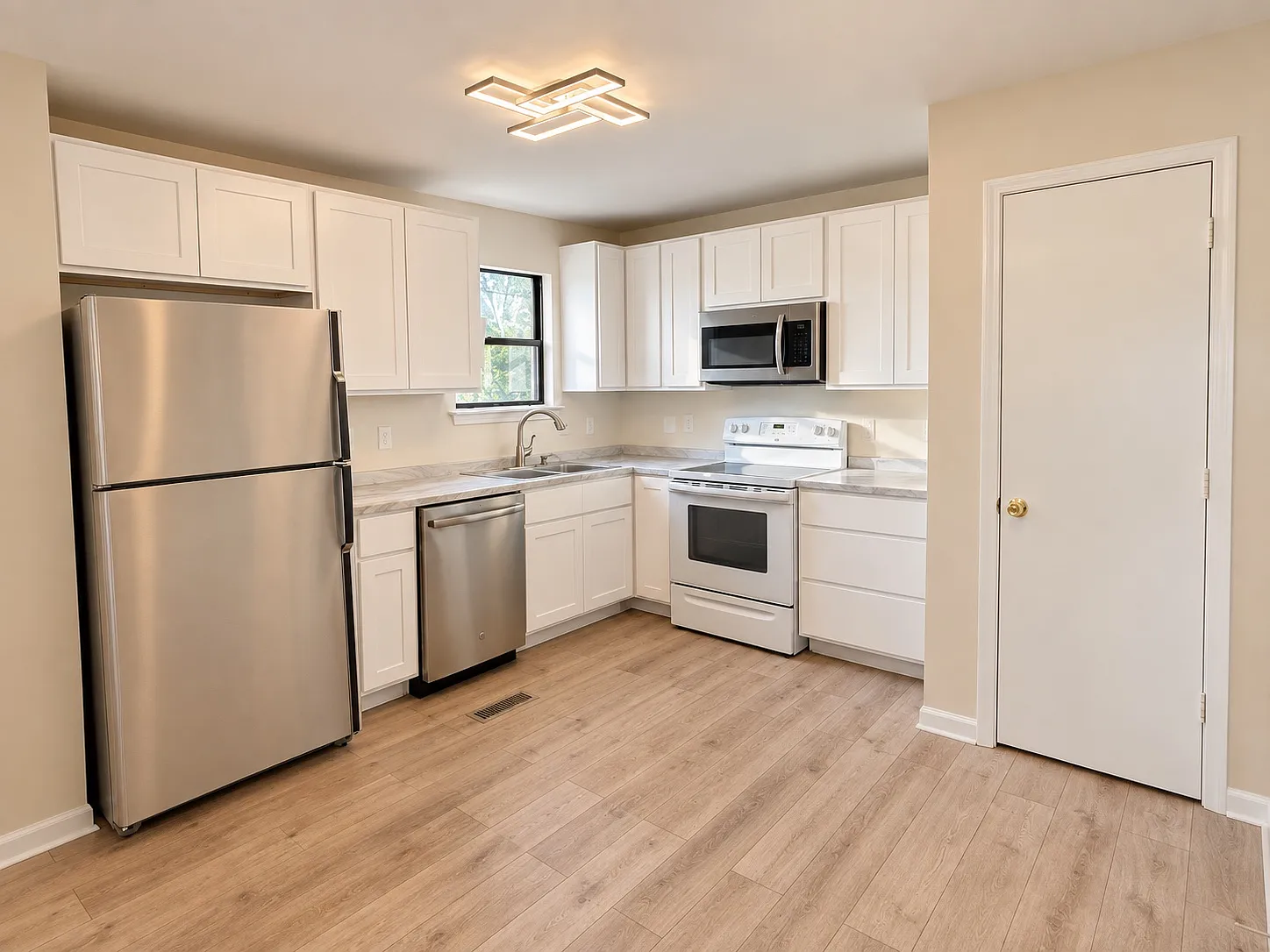 3 bed, 1909 sqft, $1,875 — Photo 4