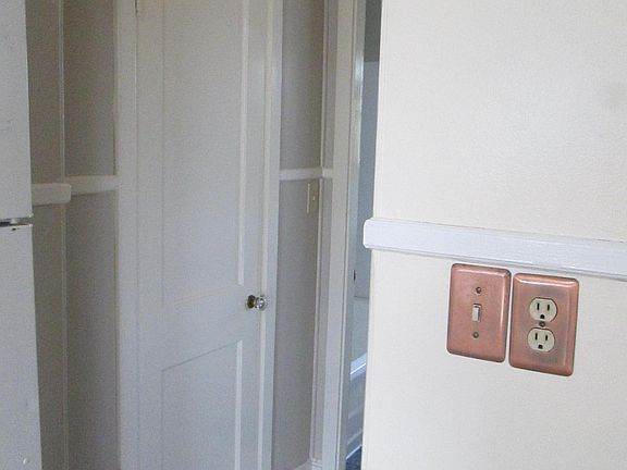 5th image of 45 Old Greene Rd #2