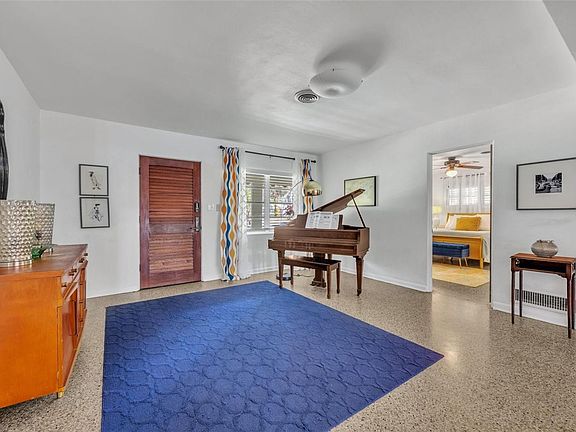 5th image of 1850 Whitehall Dr