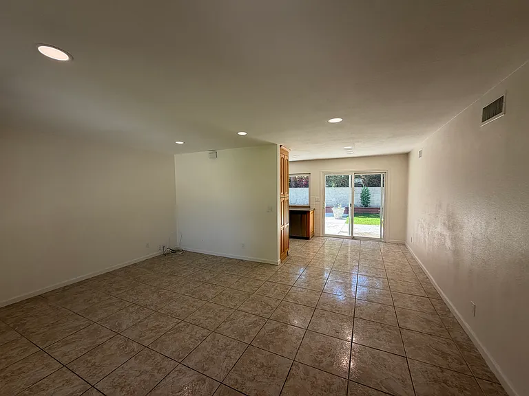 14921 Pinehaven Rd — Photo 6