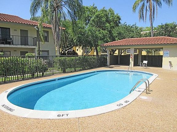 3rd image of 1999 NW 4th Ave #G