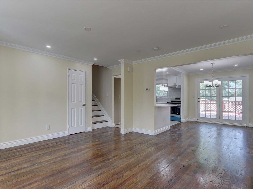 2nd image of 3 Algiers St