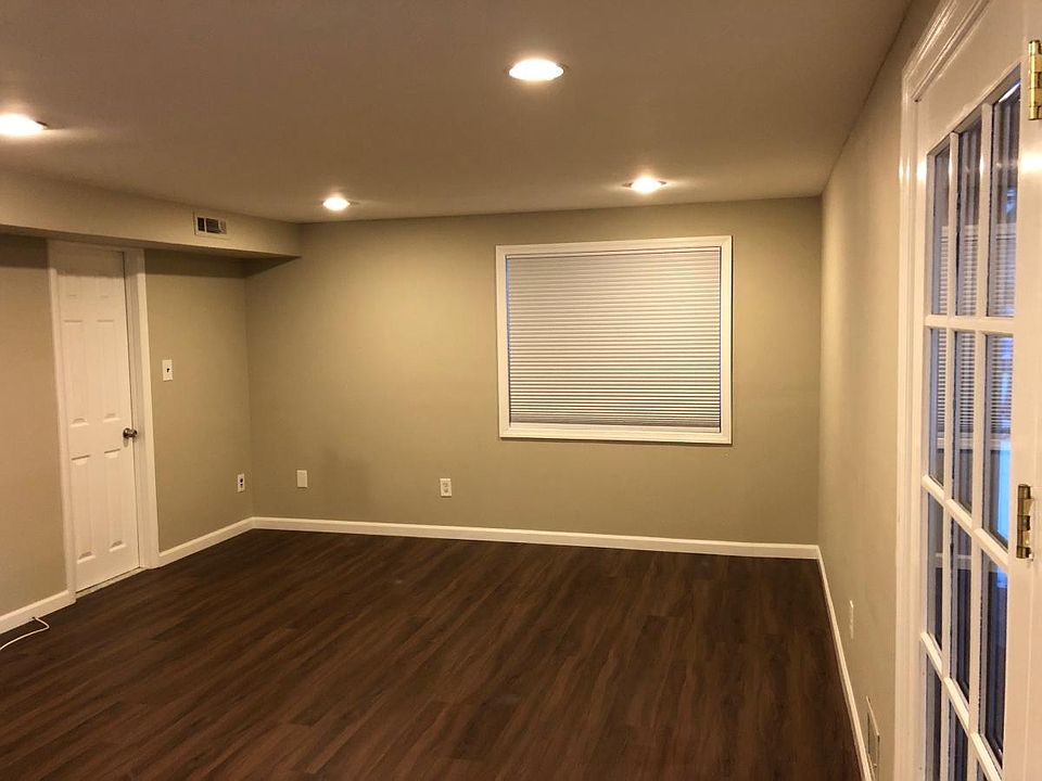 Main room/kitchen