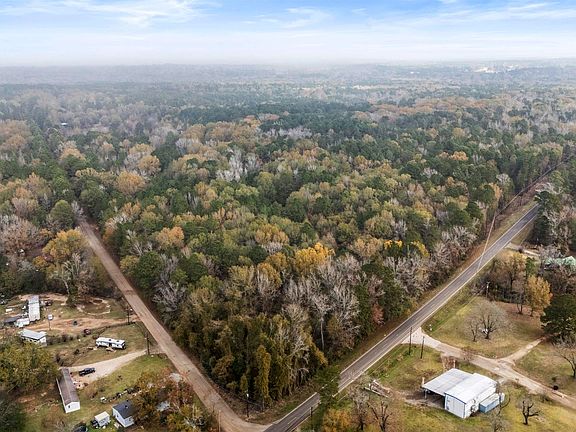 2nd image of 111 Magnolia Rd