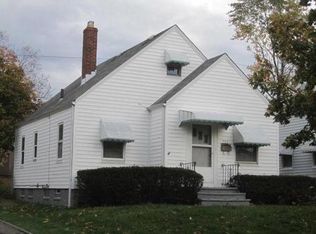 563 Helper Dr, Bedford, OH 44146