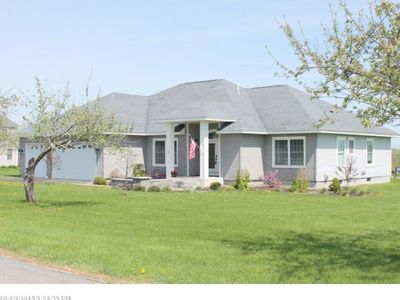 15 Macintosh Dr, Turner, ME, 04282