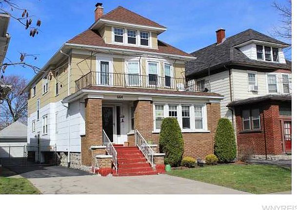 1st image of 664 Tacoma Ave #2