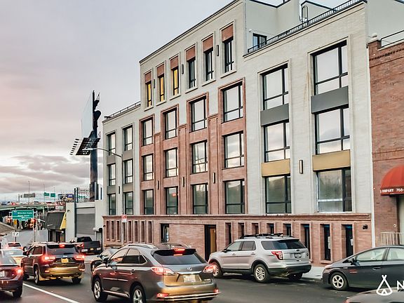 4th image of 135 Prospect Ave #2E