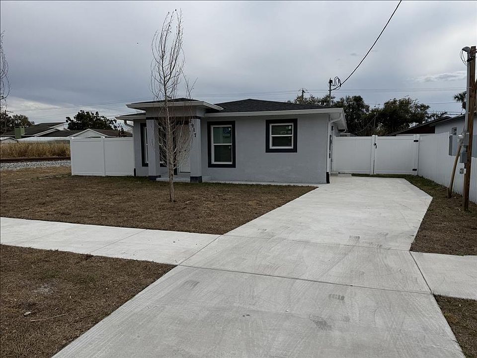 1st image of 2917 E 22nd Ave