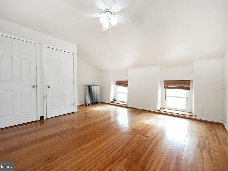 158 Roxborough Ave #A — Photo 18