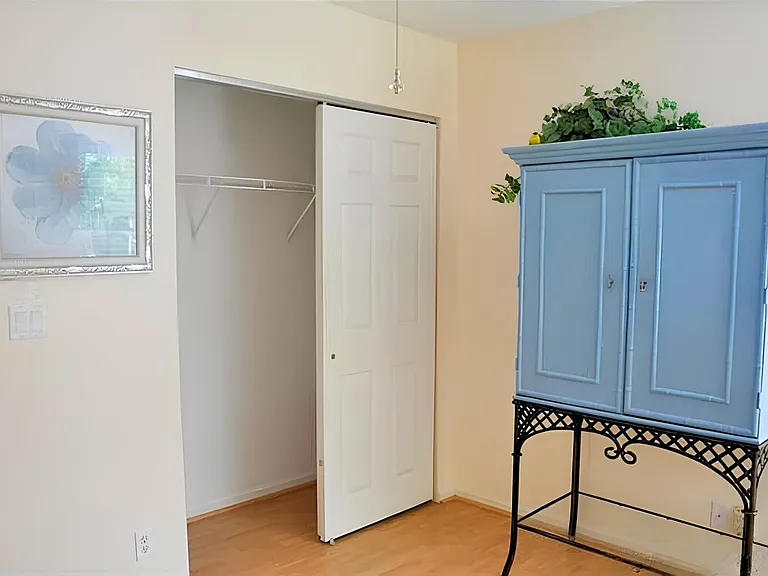 13210 Temple Blvd — Photo 24