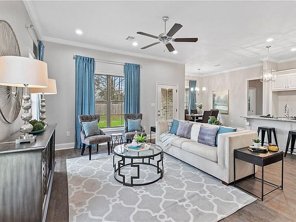 3rd image of 2476 Duplechin Ln