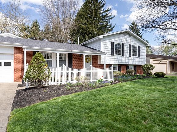 2nd image of 4011 Greenmont Dr SE