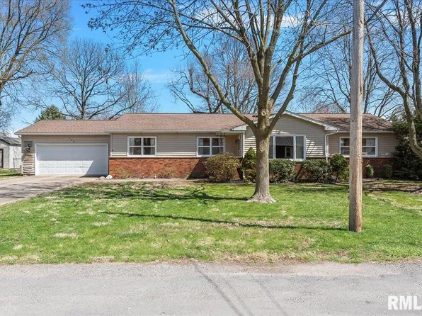 120 S Carter St, Williamsville, IL 62693