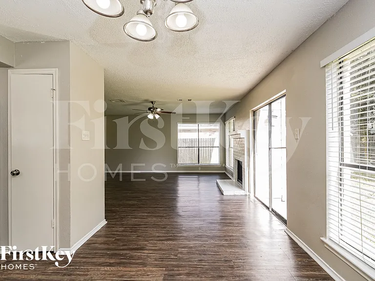 15511 Evergreen Grove Dr — Photo 6