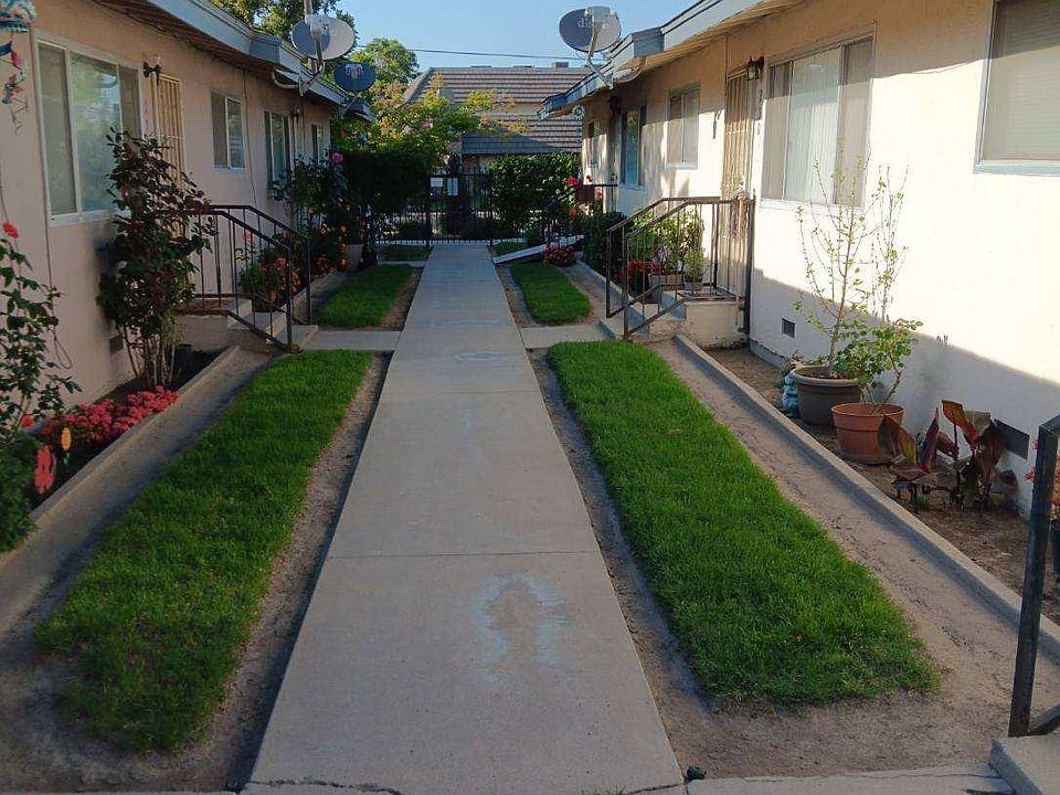 1st image of 260 Wayside Dr #260