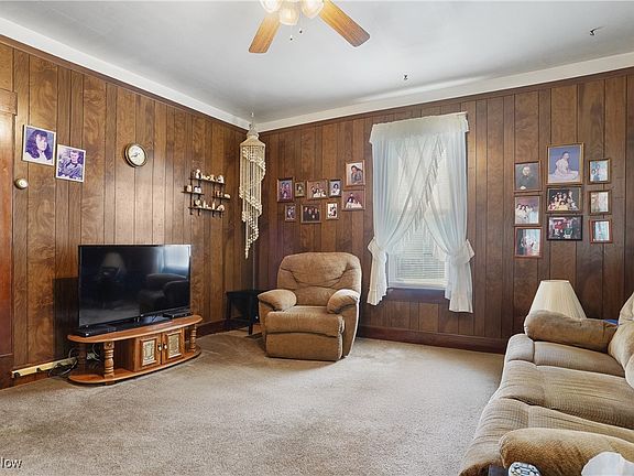 5th image of 1721 Lincoln Way W