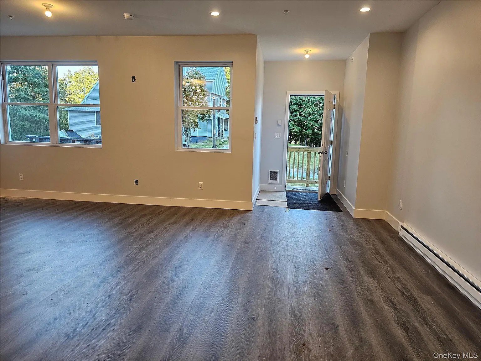 2 bed, 2.0 bath, 1210 sqft, $1,849 — Photo 4
