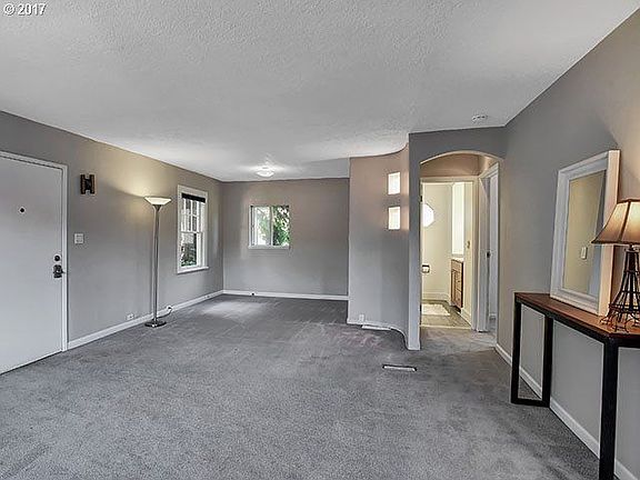 4th image of 12119 SE 22nd Ave