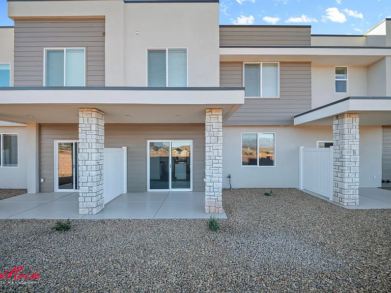 1037 E Malibu Ln — Photo 31