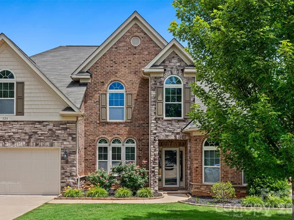 324 Kerrydale Ct, Clover, SC 29710