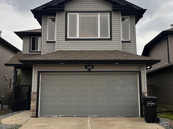 1569 37a Ave NW, Edmonton, AB T6T 0E2
