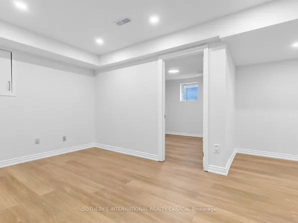 11 Valley Centre Dr #Basement, Toronto, ON M1X 1K9