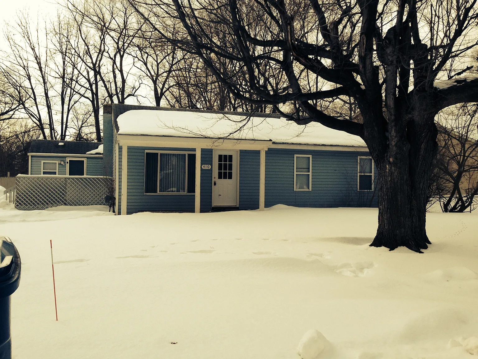 410 Rustic Cir photo 1