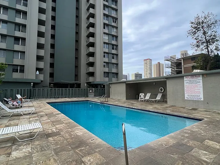 2651 Kuilei St #B64 — Photo 12