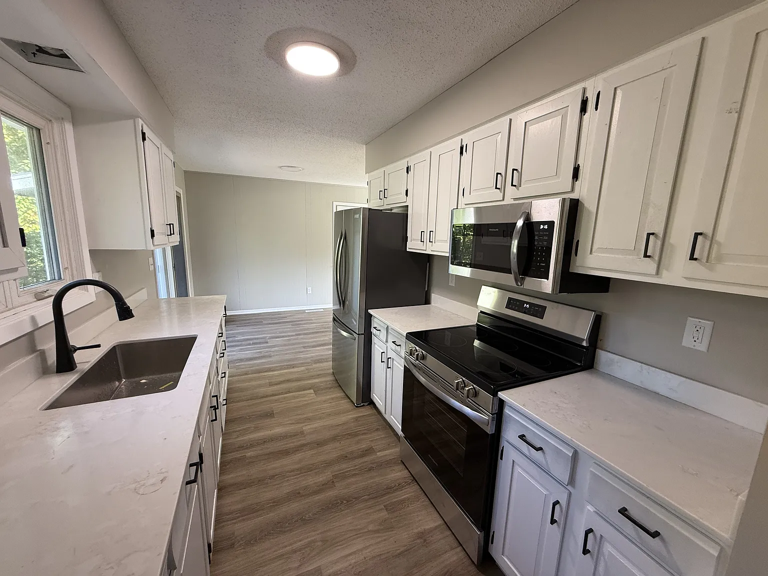 14881 Circle Drive - 1 — Photo 2
